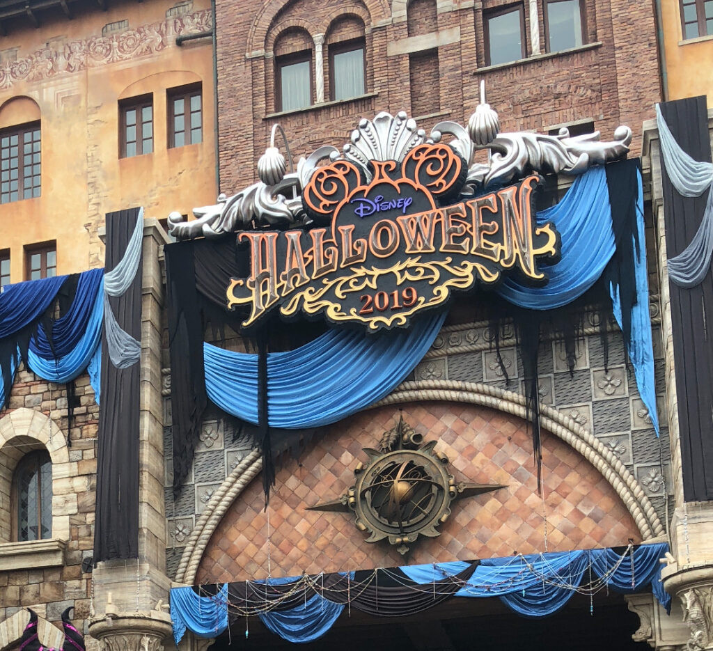 Disney Halloween 2019 facade